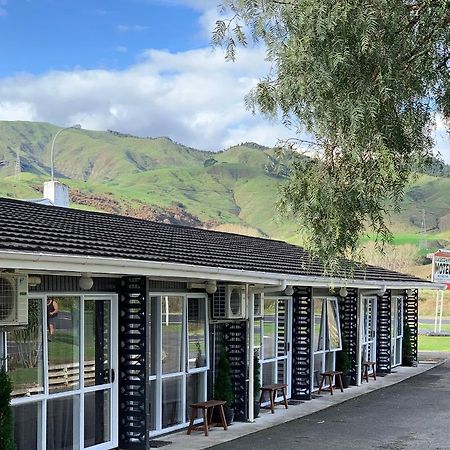 Racecourse Motel Paeroa Kültér fotó