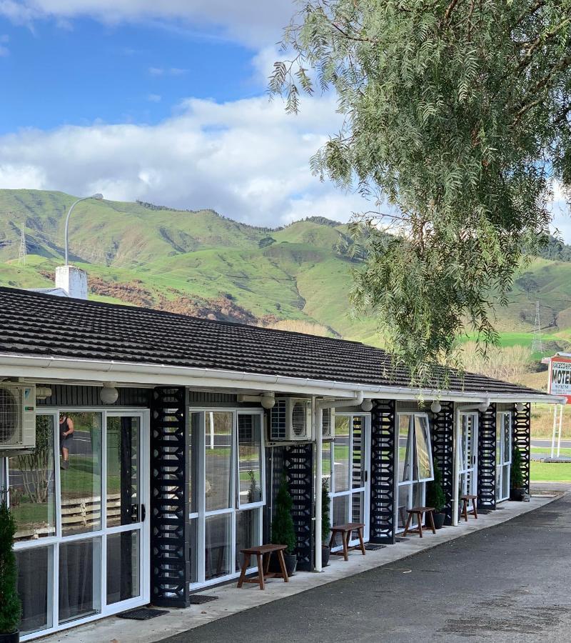 Racecourse Motel Paeroa Kültér fotó